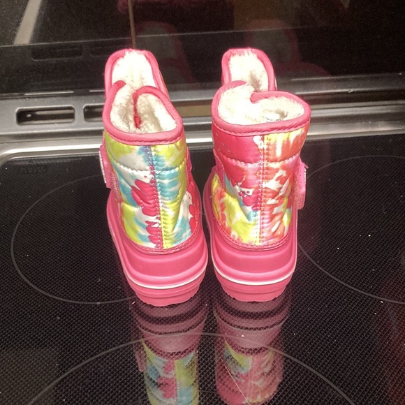 Place pink with ti -dye top pattern boots - Picture 2 of 4